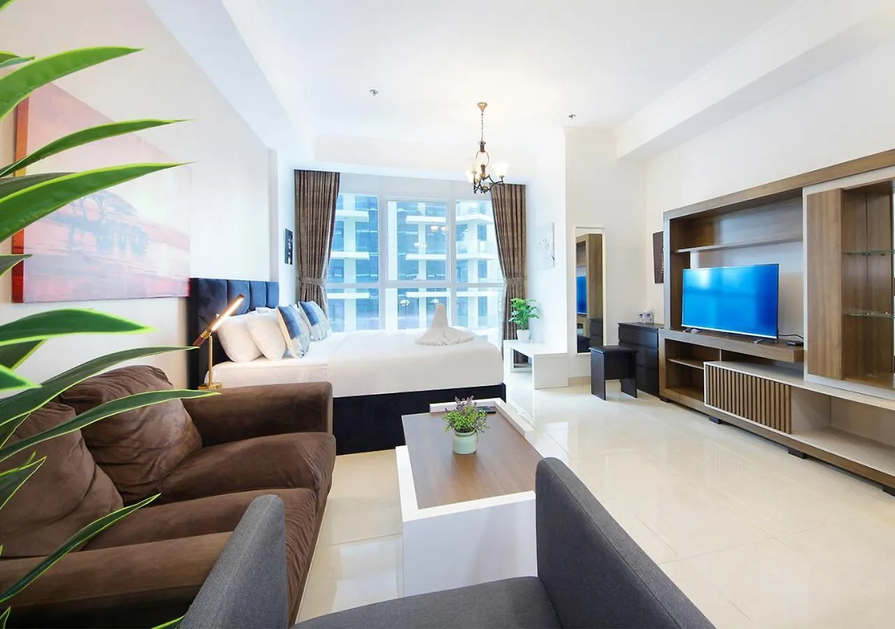 Beautiful Studio Apt In Businessbay Close To Metro Dubaj Apartman